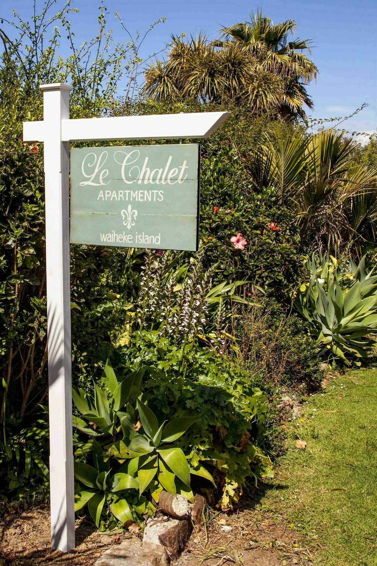 Le Chalet Waiheke Apartments Ostend Exteriér fotografie